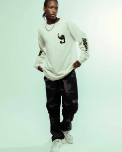 Grimey Camiseta Manga Larga. Tusker Temple - White - Fw23 Shop